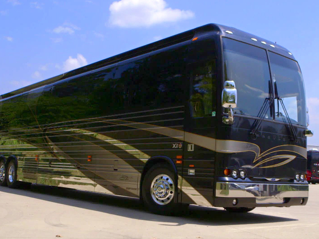 celebrity tour bus